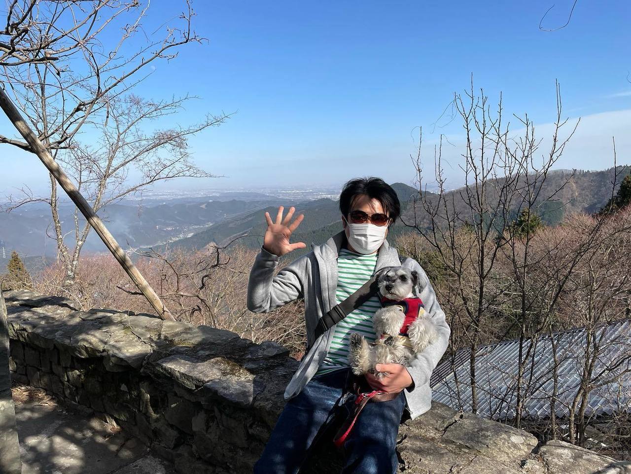 ハナちゃんと一緒に奥多摩の御嶽山